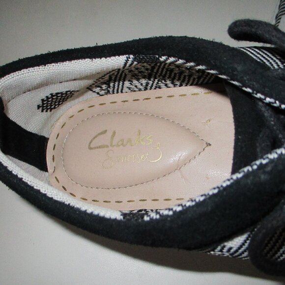 Clarks Somerset Womens Black & White Aerated Fashion Sneaker NWOB - Size 8M - Picture 7 of 9